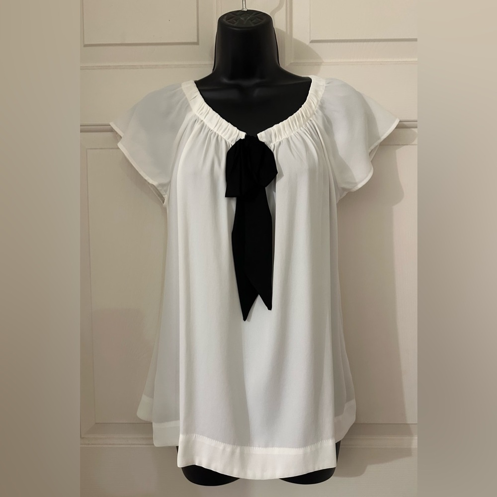 NWT Petite Ann Taylor LOFT White Blouse with Black Bow